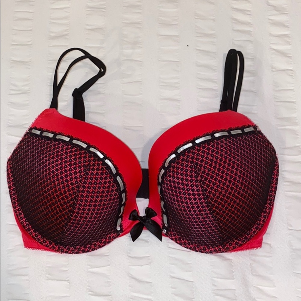 Red and black Victoria’s Secret push-up bra